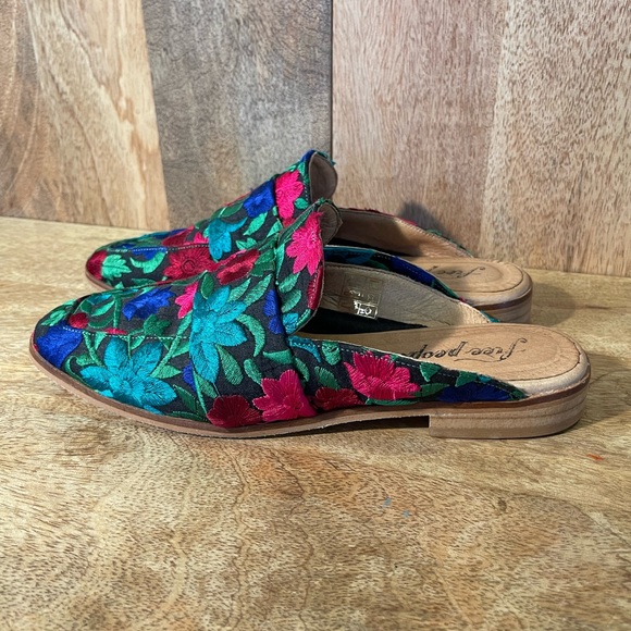 Free People Embroidered Slide Loafers Size 7 - Picture 2 of 7
